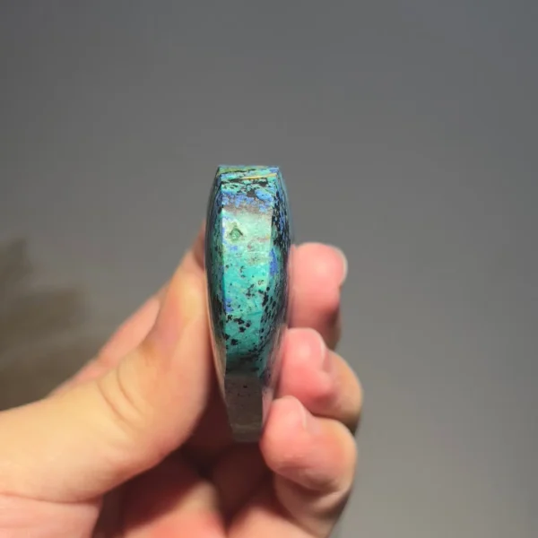 碧心凝翠天然藍銅礦共生孔雀石愛心背面