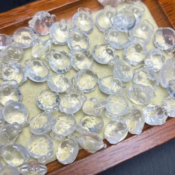 冰晶魚影天然白水晶小鱼小雕刻正面照