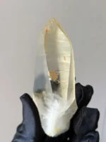 天然喜馬水晶共生黑髮原石 82g 整體造型