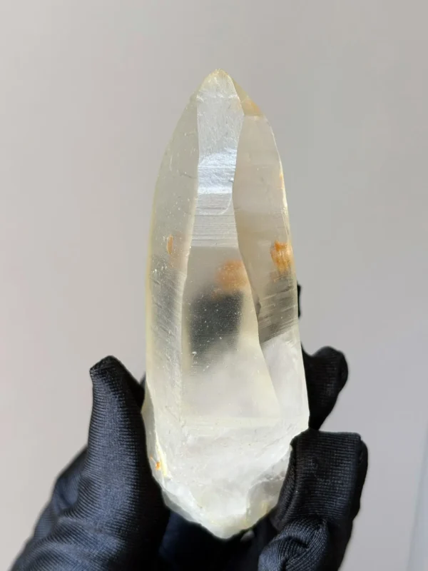 天然喜馬水晶共生黑髮原石 82g 收藏展示