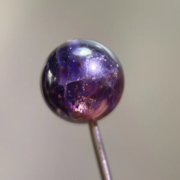 天然堇青石單珠12.1mm 自然光下色澤