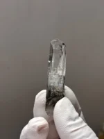 天然金口河水晶原石 正面晶體紋理細膩