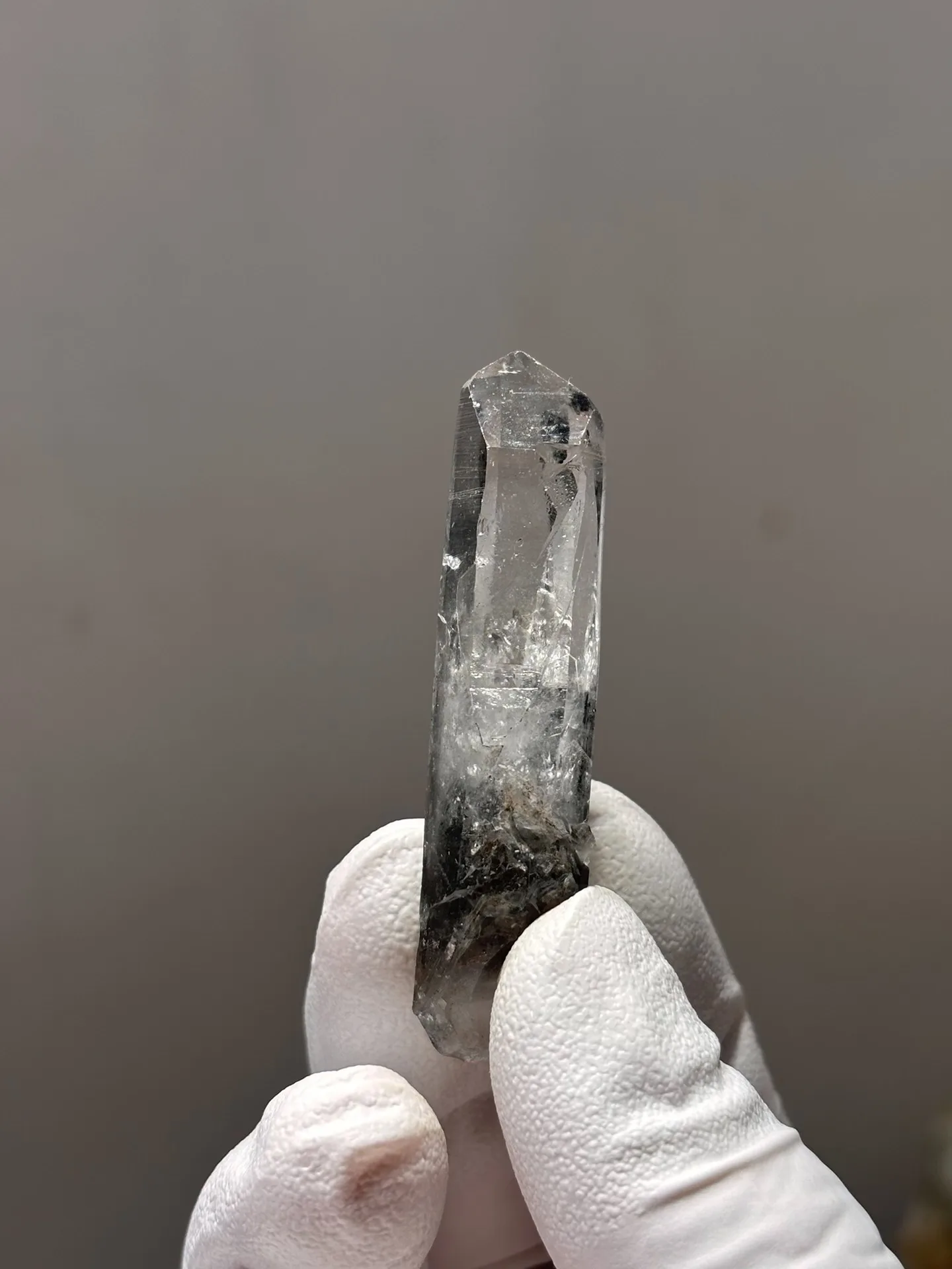 jinhe-crystal-specimen-01 天然金口河水晶原石 正面晶體紋理細膩