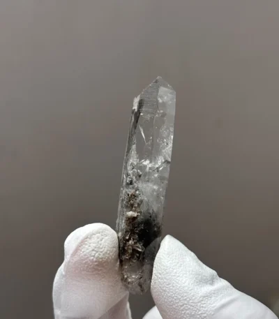 天然金口河水晶原石 側面光澤與礦缺