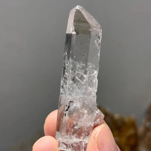 天然金口河水晶原石 側面冰裂紋細節