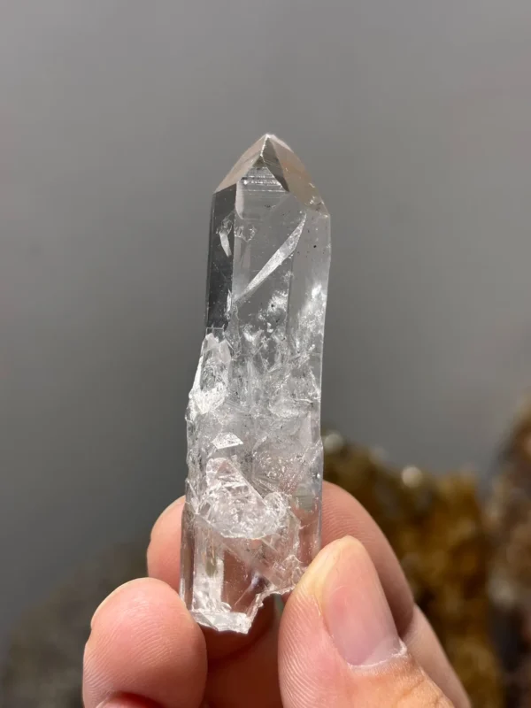天然金口河水晶原石 背面自然形狀