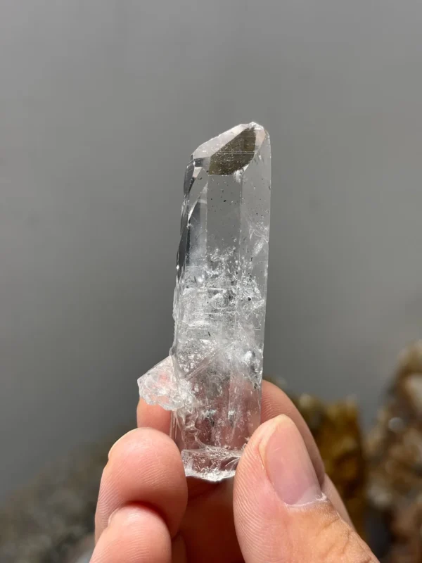 天然金口河水晶原石 透光效果雲霧內含物