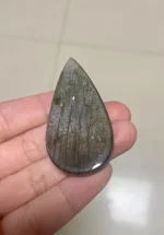 天然金橘光拉長石水滴 透光效果