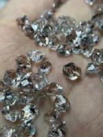 天然巴基斯坦閃靈鑽 - 內部閃靈片特寫