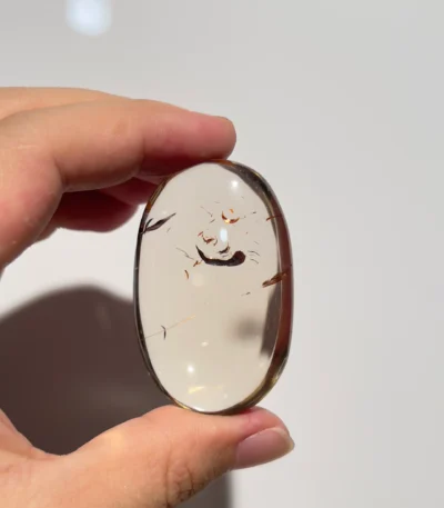 天然茶晶把玩側面光澤