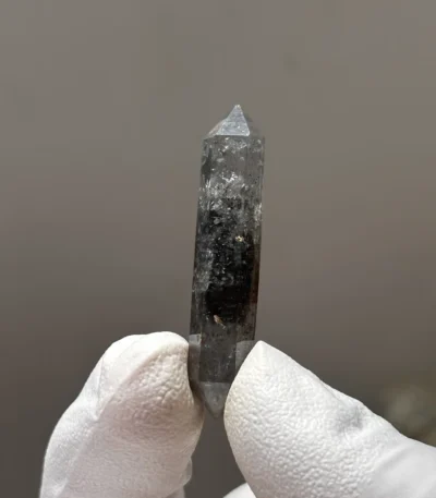 天然糖心閃靈原石正面糖心包裹體紋理特寫