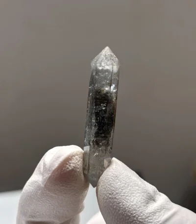天然糖心閃靈原石側面礦皮紋理