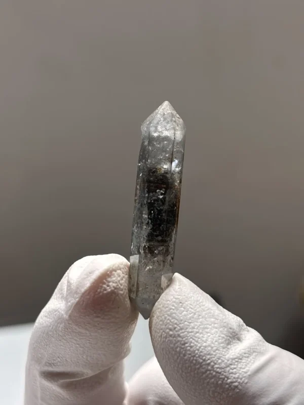 天然糖心閃靈原石側面礦皮紋理
