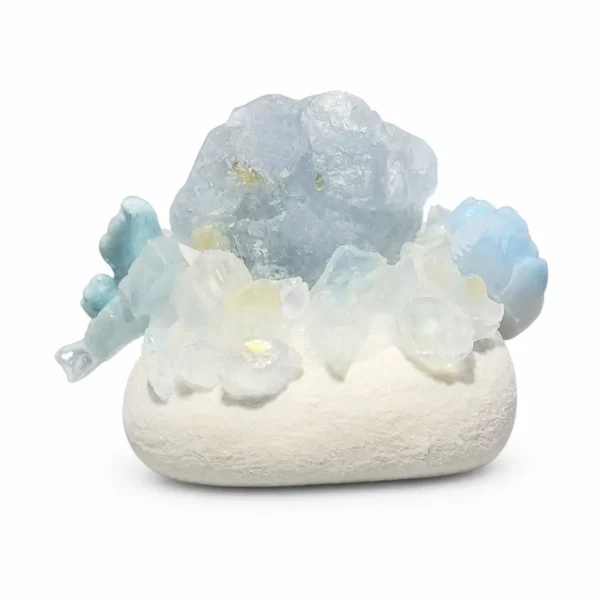 天然天青石mini豆丁水晶擺件側面，蝴蝶飾品